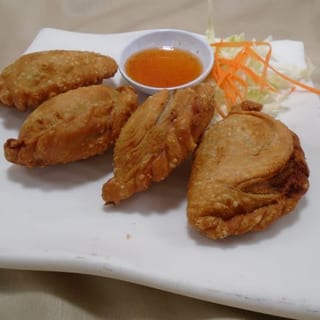 6. Curry Puff