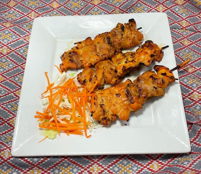 00. Gai Yang (Chicken Grilled Skewers).